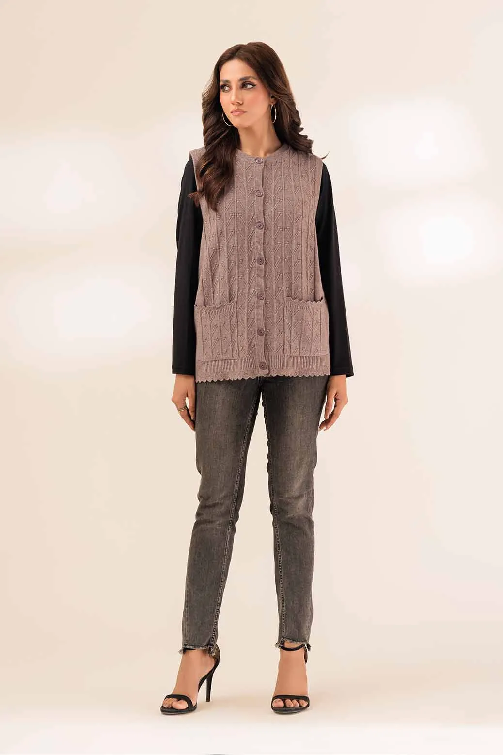 Certainly! Heres an optimized product title:

Cozy Beige Round Neck Sweater Vest for Women (23W-102-65)